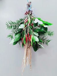 トウガラシの魔除け飾り作り
